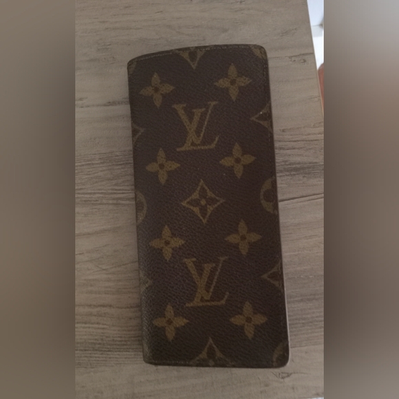Authentic Louis Vuitton Eye Reading Glasses Case Holder Monogram LV - Picture 6 of 16